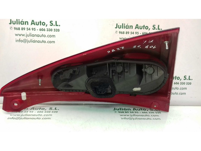 Recambio de piloto trasero izquierdo para peugeot 107 urban referencia OEM IAM 815600H040  