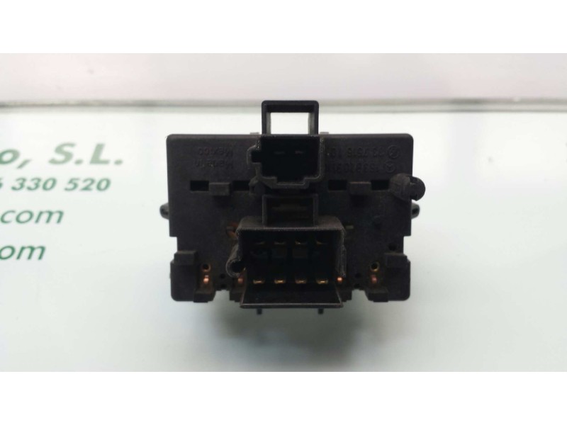 Recambio de mando elevalunas trasero derecho para mercedes-benz clase m (w163) referencia OEM IAM 1638203110  