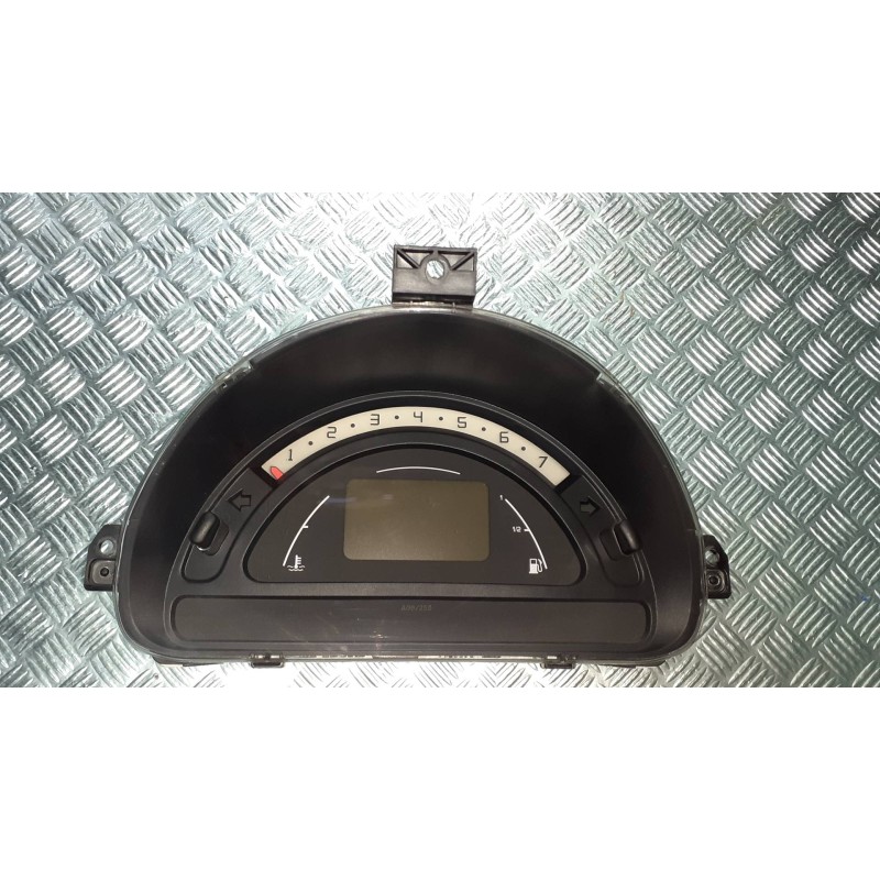 Recambio de cuadro instrumentos para citroen c3 1.1 furio referencia OEM IAM P9652008280H01 216755971 216672523