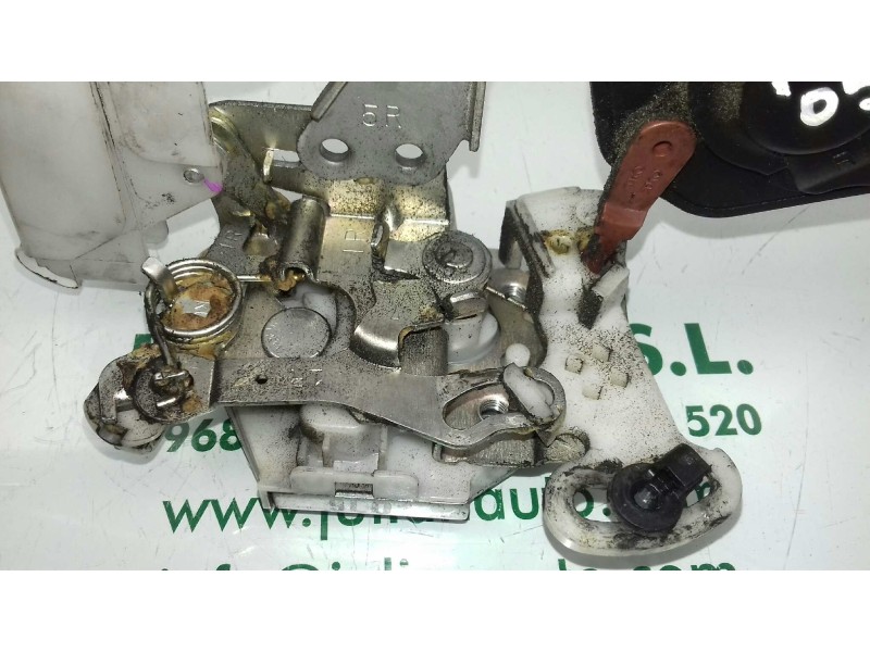 Recambio de cerradura puerta delantera derecha para peugeot 107 urban referencia OEM IAM 9L01  