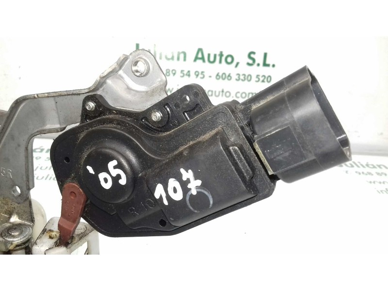 Recambio de cerradura puerta delantera derecha para peugeot 107 urban referencia OEM IAM 9L01  