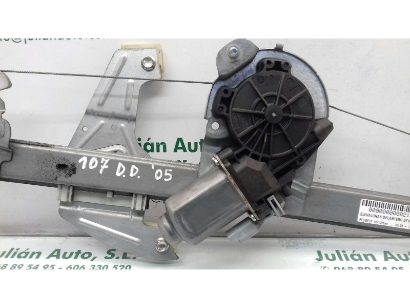 Recambio de elevalunas delantero derecho para peugeot 107 urban referencia OEM IAM 118670RH  ELECTRICO