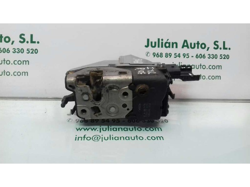 Recambio de cerradura puerta trasera izquierda para peugeot 308 confort referencia OEM IAM 567165 A01520 6 PINES