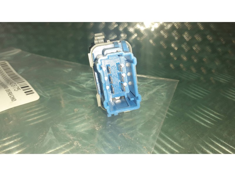 Recambio de mando elevalunas delantero derecho para renault kangoo dynamique referencia OEM IAM 2808202  