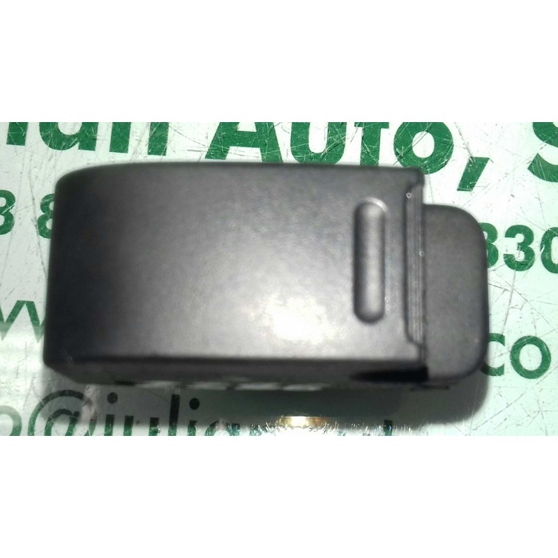 Recambio de mando elevalunas delantero derecho para peugeot 107 urban referencia OEM IAM 646100HC1CA  