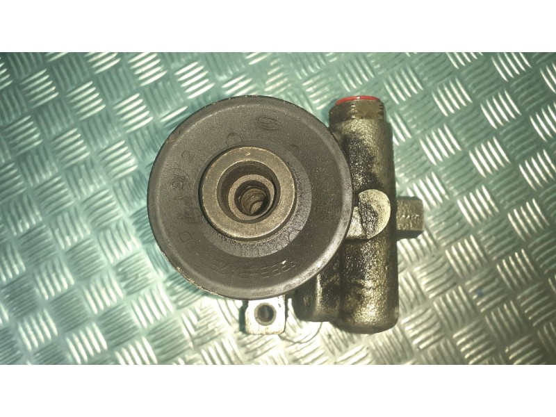 Recambio de bomba direccion para ford mondeo berlina/familiar (fd) 1.8 turbodiesel cat referencia OEM IAM 93BB3A674CB  