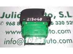 Recambio de mando elevalunas delantero izquierdo para peugeot 107 urban referencia OEM IAM 646100HC1CA   2