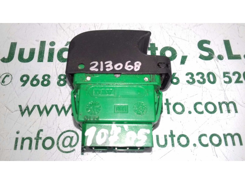 Recambio de mando elevalunas delantero izquierdo para peugeot 107 urban referencia OEM IAM 646100HC1CA  