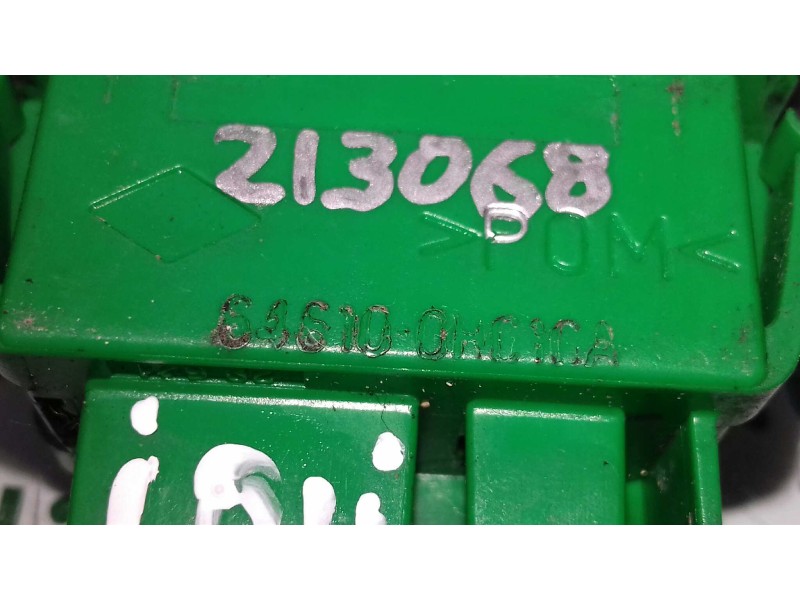 Recambio de mando elevalunas delantero izquierdo para peugeot 107 urban referencia OEM IAM 646100HC1CA  