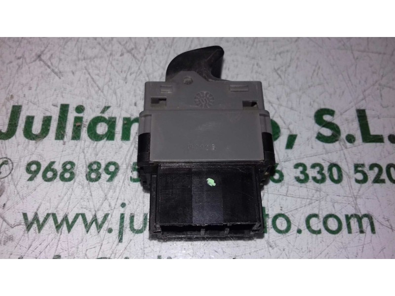 Recambio de mando elevalunas delantero derecho para peugeot 307 (s1) xn referencia OEM IAM 1105  