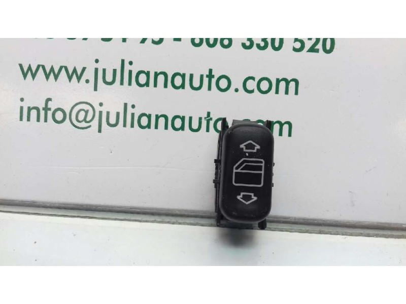 Recambio de mando elevalunas trasero derecho para mercedes-benz clase a (w168) referencia OEM IAM 2108208210 03100550 
