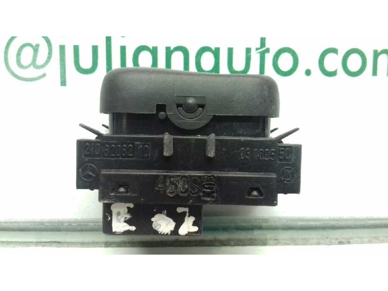 Recambio de mando elevalunas trasero izquierdo para mercedes-benz clase e (w210) berlina referencia OEM IAM 2108208210 03100550 