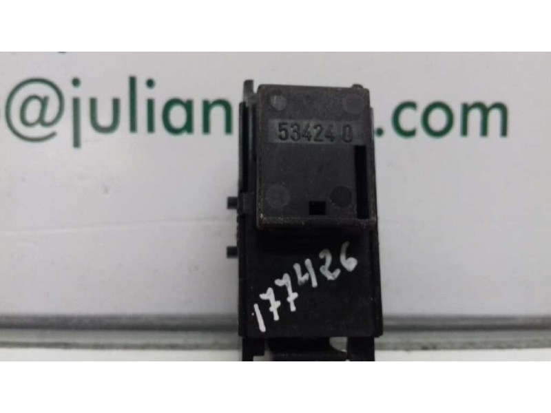 Recambio de mando elevalunas trasero izquierdo para mercedes-benz clase e (w210) berlina referencia OEM IAM 2108208210 03100550 