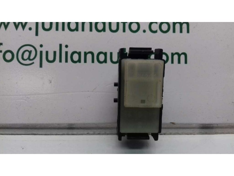 Recambio de mando elevalunas trasero derecho para mercedes-benz clase s (w220) berlina referencia OEM IAM 2208201210 03100504 