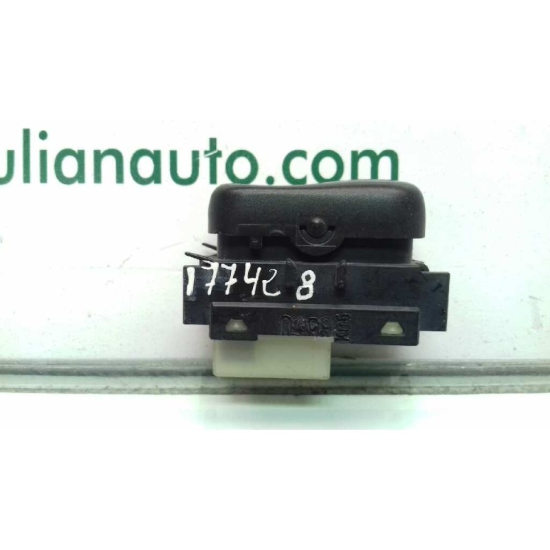 Recambio de mando elevalunas trasero derecho para mercedes-benz clase s (w220) berlina referencia OEM IAM 2208201210 03100504 