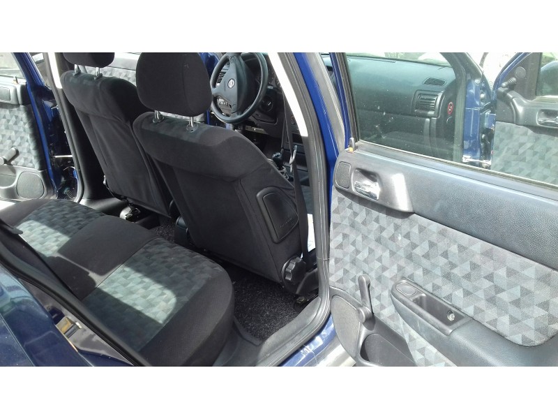 opel astra g berlina del año 2001