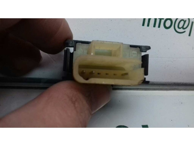 Recambio de interruptor para mercedes-benz clase m (w163) referencia OEM IAM 1638202710 03100640 ESP