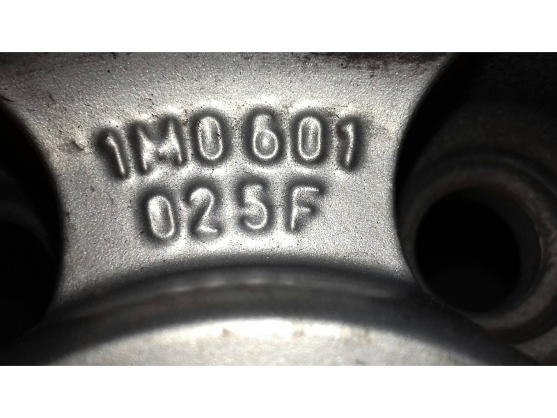 Recambio de juego llantas para seat leon (1m1) signo referencia OEM IAM 1M0601025F 7JX16H2 ET 42
