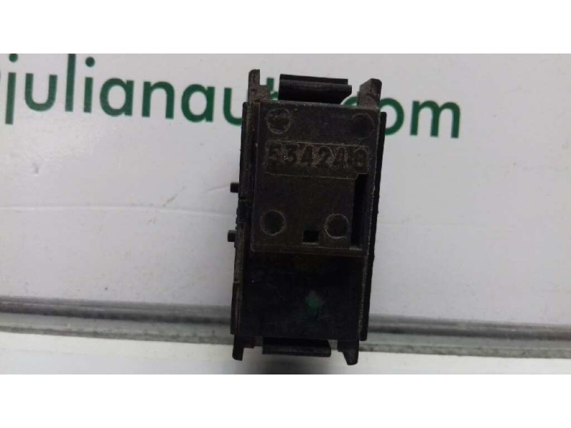 Recambio de mando elevalunas trasero derecho para mercedes-benz clase e (w210) berlina diesel referencia OEM IAM 2108208210  