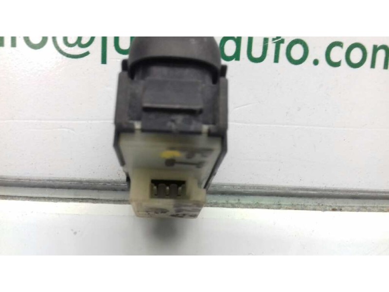 Recambio de mando elevalunas trasero izquierdo para mercedes-benz clase s (w220) berlina referencia OEM IAM 2208201210  