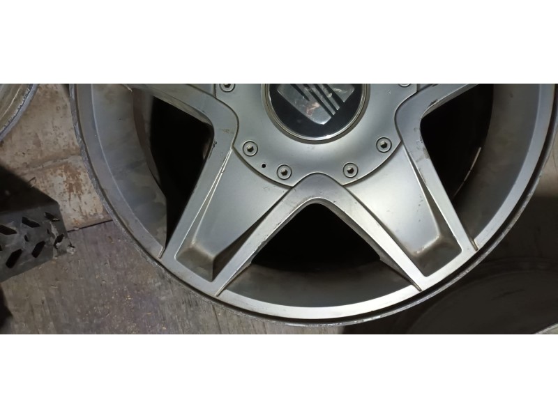 Recambio de juego llantas para seat leon (1m1) signo referencia OEM IAM 1M0601025F 7JX16H2 ET 42