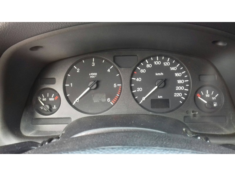 opel astra g berlina del año 2001