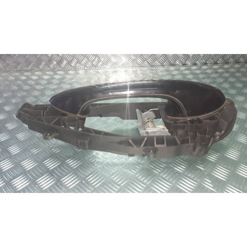 Recambio de maneta exterior delantera izquierda para bmw serie 1 lim. (f40) 118i referencia OEM IAM 988177702  01030737003