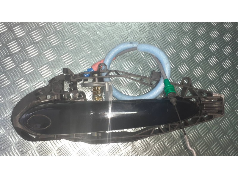 Recambio de maneta exterior delantera izquierda para bmw serie 1 lim. (f40) 118i referencia OEM IAM 988177702  01030737003