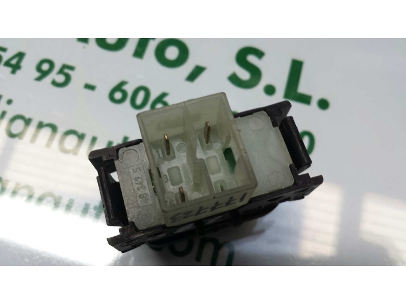 Recambio de interruptor para mercedes-benz clase e (w210) berlina diesel referencia OEM IAM 2108213551  ESP