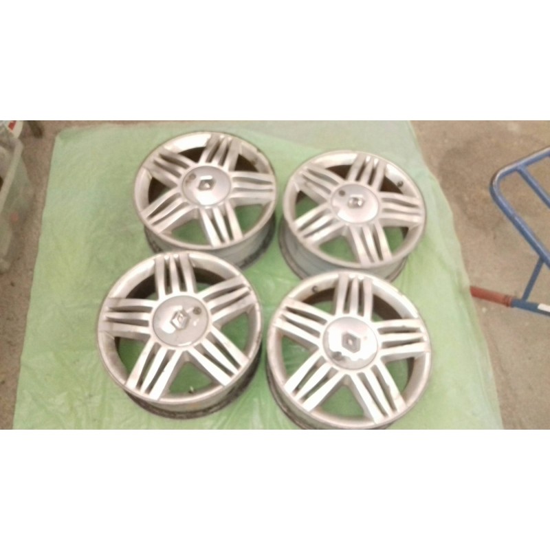 Recambio de juego llantas para renault scenic ii confort authentique referencia OEM IAM 8200310794 61/2JK16CH4-49 