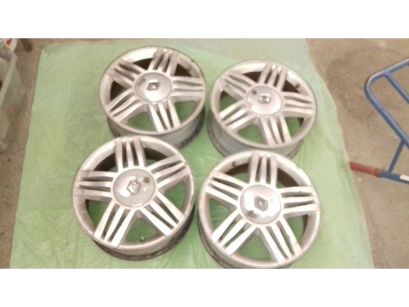 Recambio de juego llantas para renault scenic ii confort authentique referencia OEM IAM 8200310794 61/2JK16CH4-49 