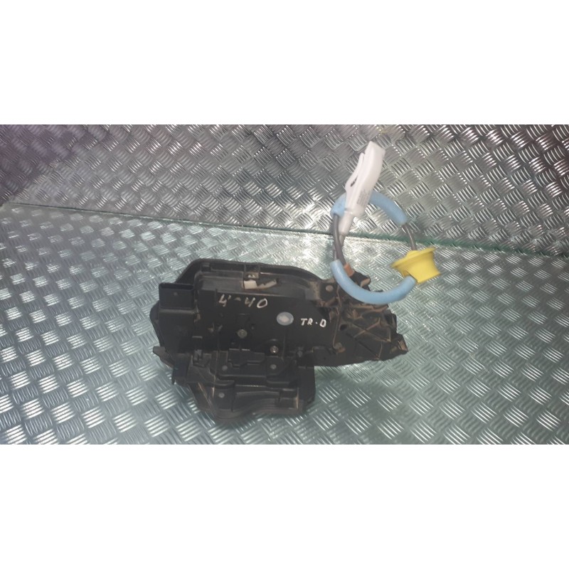 Recambio de cerradura puerta trasera derecha para bmw serie 1 lim. (f40) 118i referencia OEM IAM 45483123 744504610 A046465