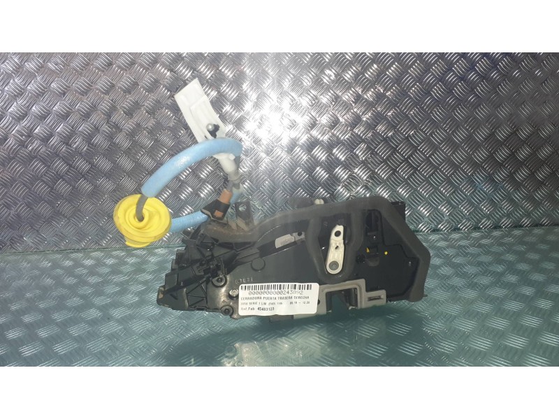 Recambio de cerradura puerta trasera derecha para bmw serie 1 lim. (f40) 118i referencia OEM IAM 45483123 744504610 A046465