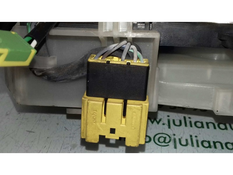 Recambio de mando luces para renault megane iii berlina 5 p dynamique referencia OEM IAM 255670019R 255520014R 