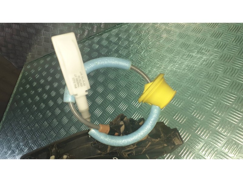 Recambio de cerradura puerta trasera derecha para bmw serie 1 lim. (f40) 118i referencia OEM IAM 45483123 744504610 A046465