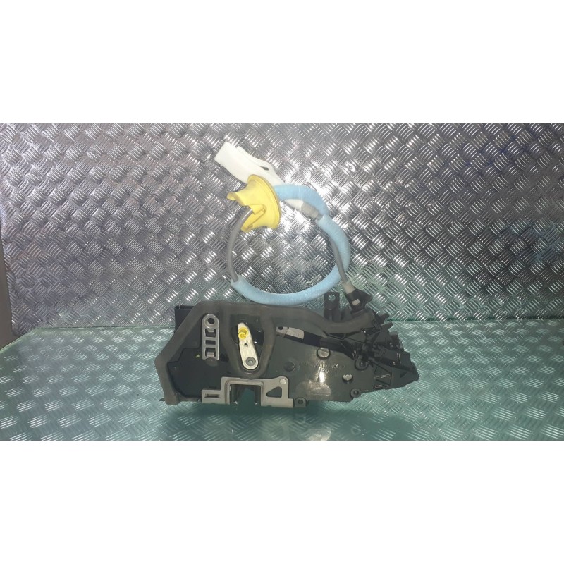 Recambio de cerradura puerta delantera izquierda para bmw serie 1 lim. (f40) 118i referencia OEM IAM 744504111 744504111 4541312