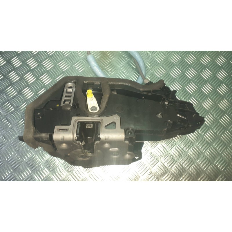 Recambio de cerradura puerta delantera izquierda para bmw serie 1 lim. (f40) 118i referencia OEM IAM 744504111 744504111 4541312