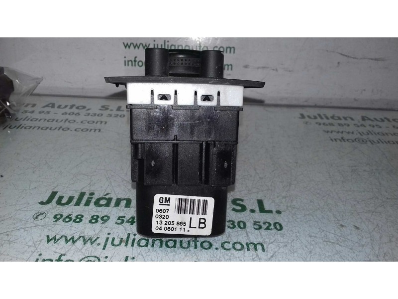 Recambio de mando luces para opel zafira b cosmo referencia OEM IAM 13205865 04060111 