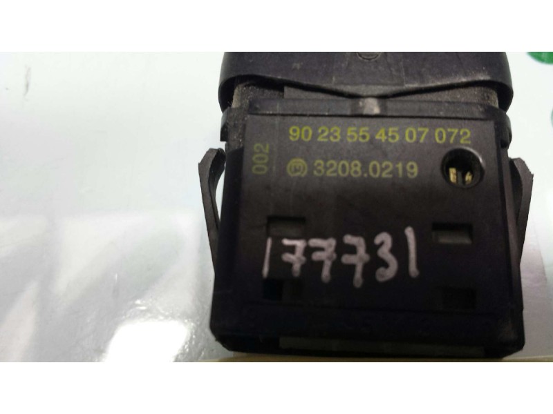 Recambio de interruptor para mercedes-benz vito (w638) caja cerrada referencia OEM IAM 9023554507072 32080219 A/A