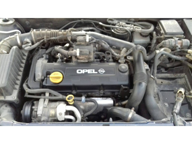 opel astra g berlina del año 2001