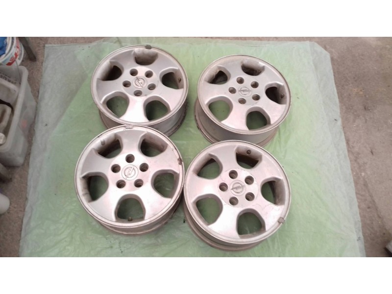 Recambio de juego llantas para opel astra g berlina elegance referencia OEM IAM INTRA60505 6JX15 ET49 Recambio de juego llantas para opel astra g berlina elegance referencia OEM IAM INTRA60505 6JX15 ET49