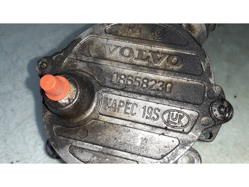 Recambio de depresor freno / bomba vacio para volvo s60 berlina 2.4 d referencia OEM IAM 08658230  