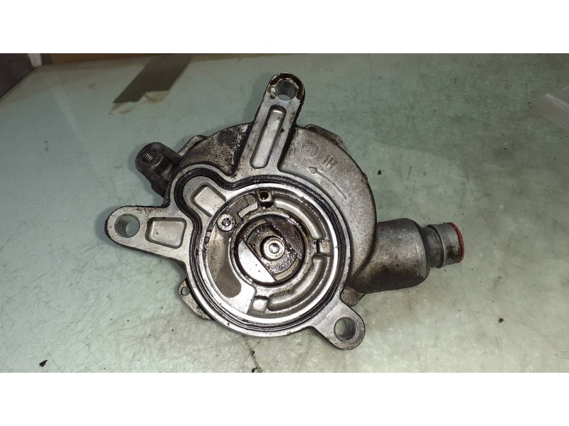 Recambio de depresor freno / bomba vacio para volvo s60 berlina 2.4 d referencia OEM IAM 08658230  