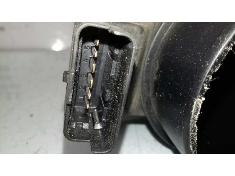 Recambio de caudalimetro para renault megane ii berlina 5p dynamique referencia OEM IAM 700104426 7700109812 5WK9620
