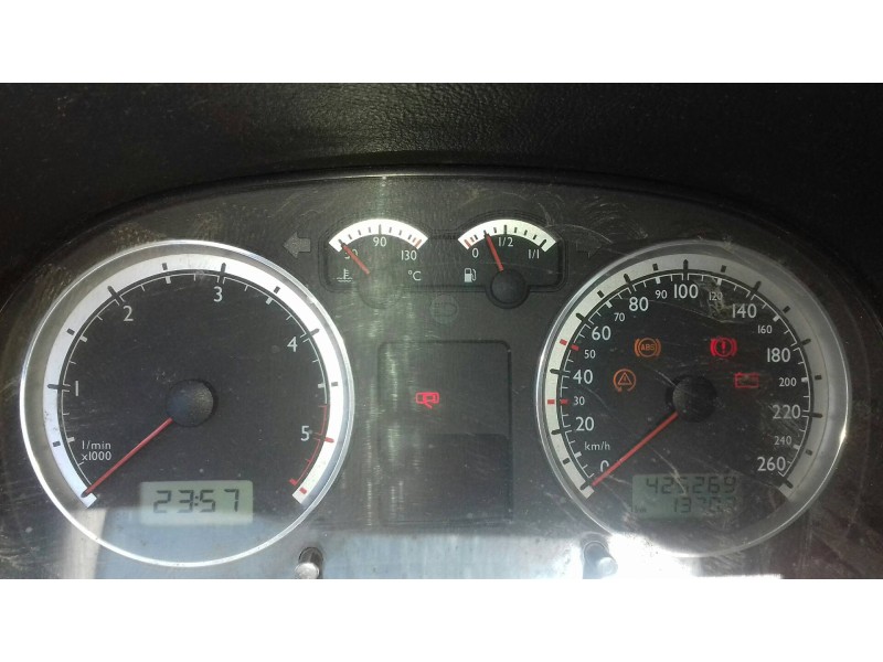 volkswagen golf iv berlina (1j1) del año 2003