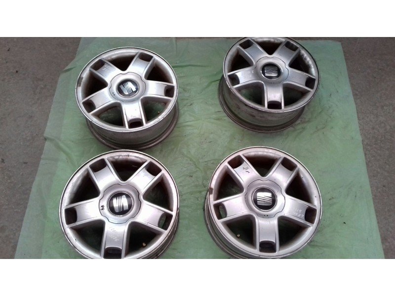 Recambio de juego llantas para seat leon (1m1) stella referencia OEM IAM 1M0601 6XJ15H2 ET 38
