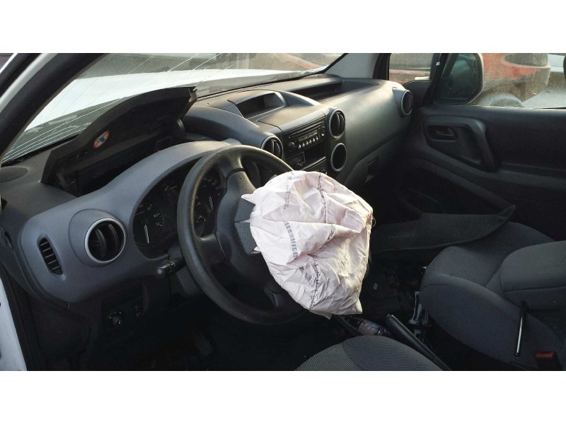 peugeot partner kombi del año 2010