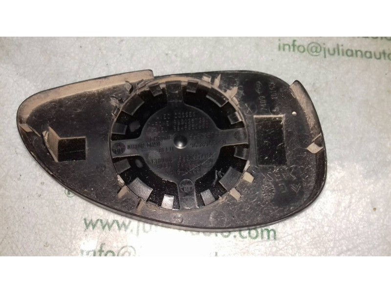 Recambio de cristal retrovisor izquierdo para citroen c4 berlina lx referencia OEM IAM 9680357380 9649850680 9680357580