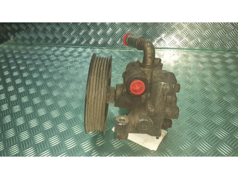 Recambio de bomba direccion para ford transit connect (tc7) furg. referencia OEM IAM 2T143A696AE  