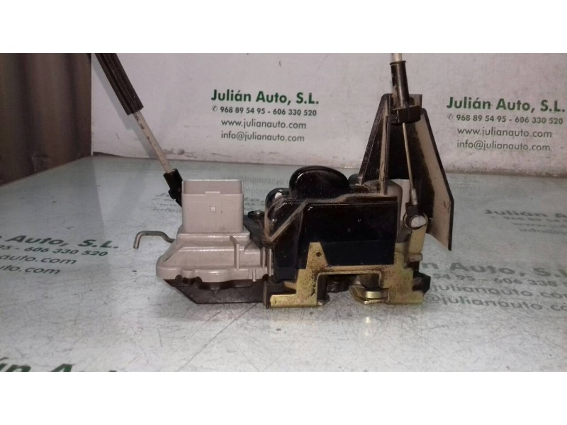 Recambio de cerradura puerta delantera izquierda para peugeot partner kombi outdoor referencia OEM IAM   6 PINES